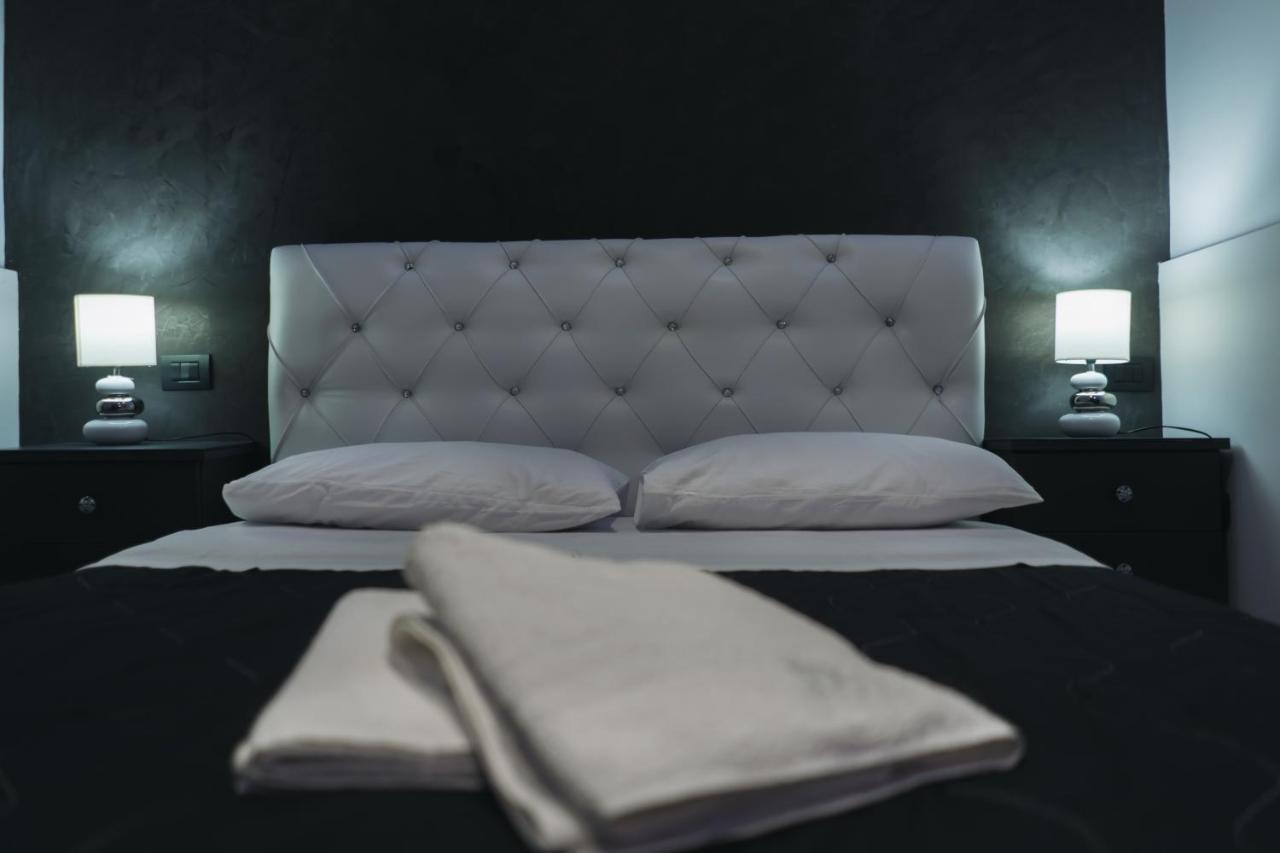 Dl Luxury B&B Napoli Ngoại thất bức ảnh
